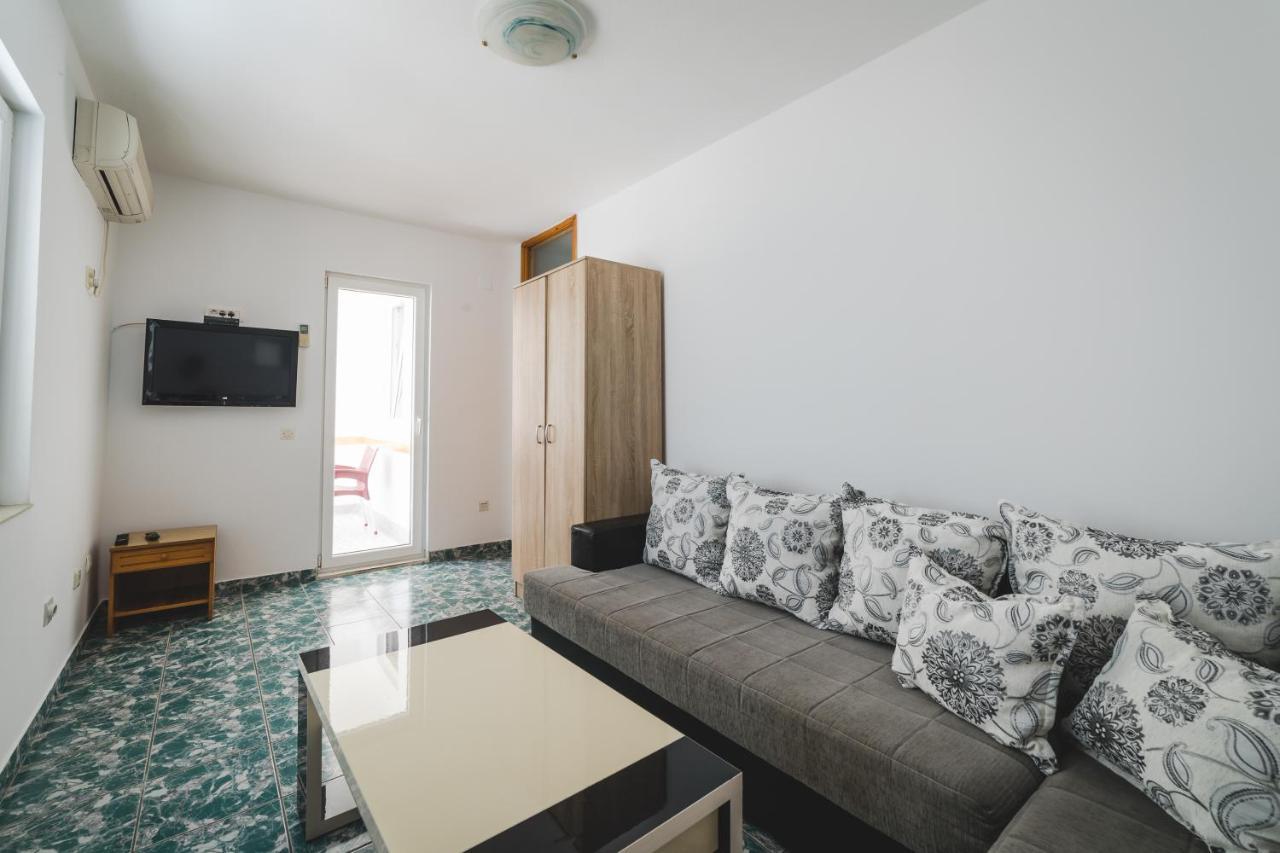 Apartments Memidz บุดวา ภายนอก รูปภาพ