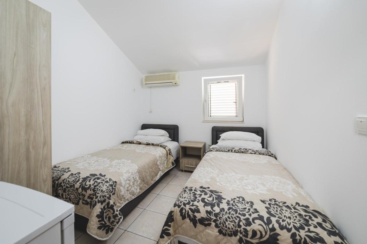 Apartments Memidz บุดวา ภายนอก รูปภาพ