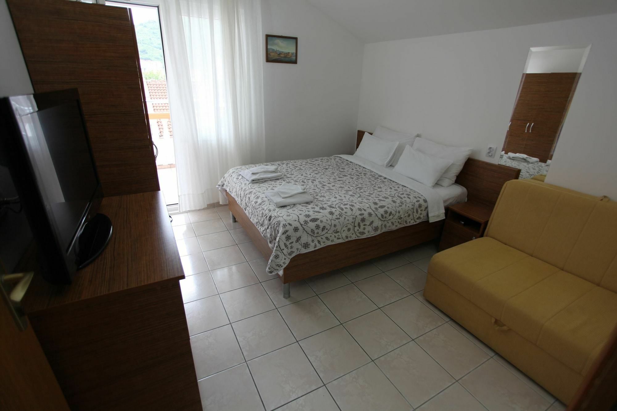 Apartments Memidz บุดวา ภายนอก รูปภาพ